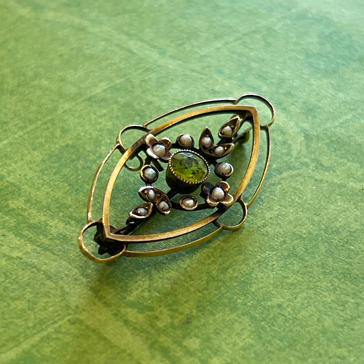 Antique Victorian 9k Gold Peridot + Pearl Brooch/Pendant