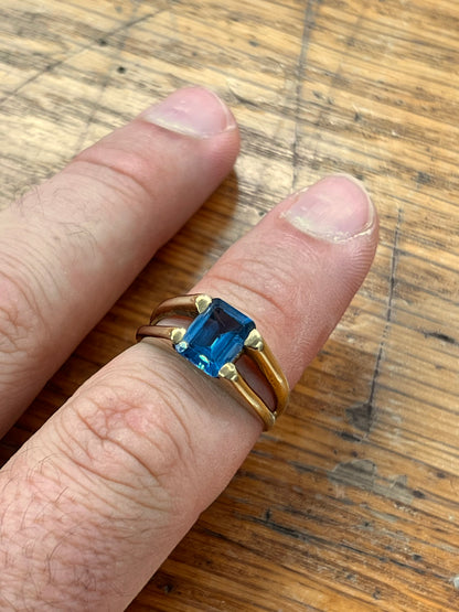 Vintage Blue Topaz + 9ct Yellow Gold Modern Ring - Sz. 9.5