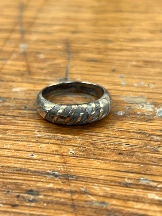 Estate Mother of Pearl + Sterling Silver Striped Ring - Sz. 7.75