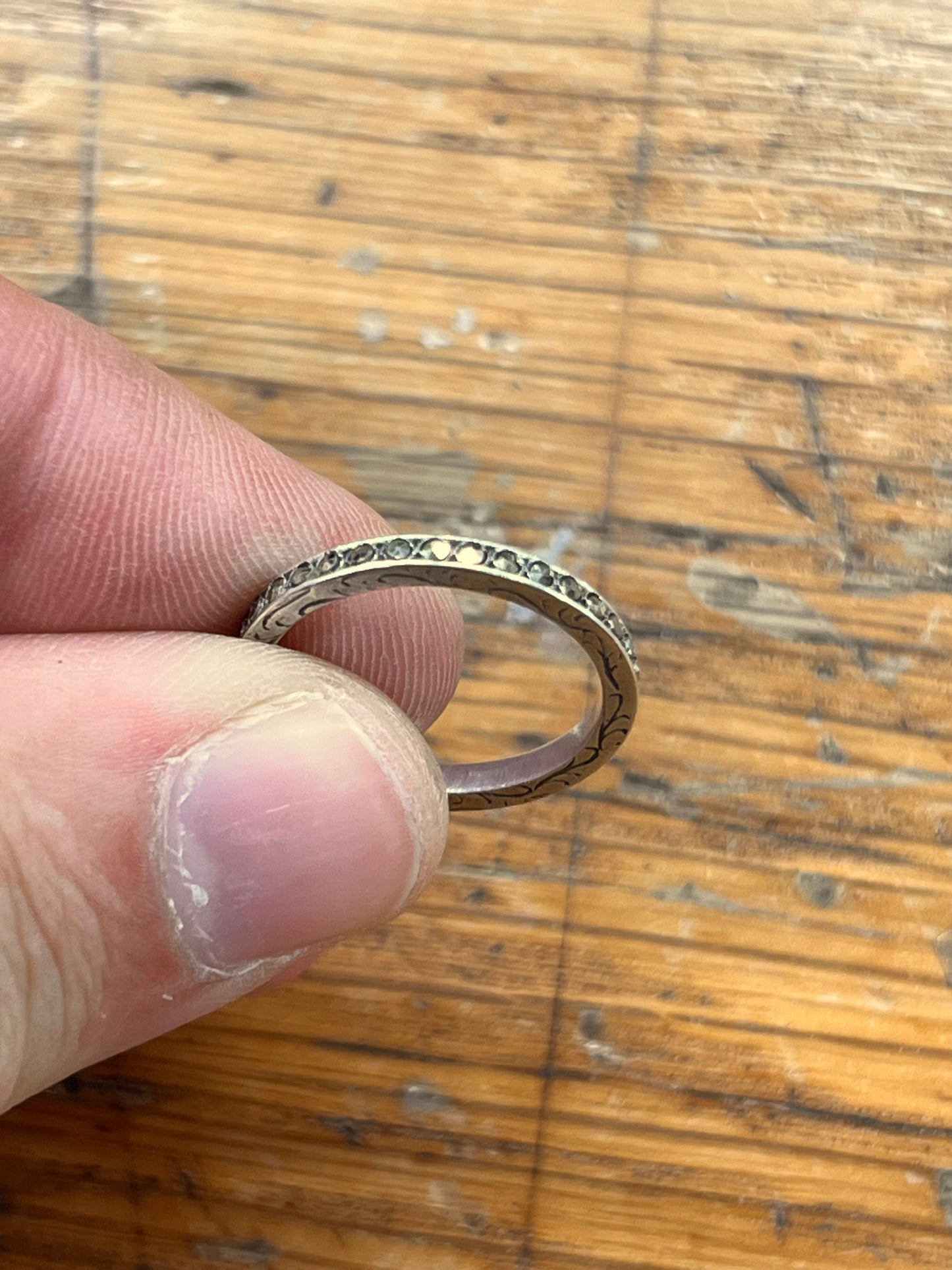 Estate Hematite + Sterling Silver Engraved Eternity Band Ring - Sz. 6.25