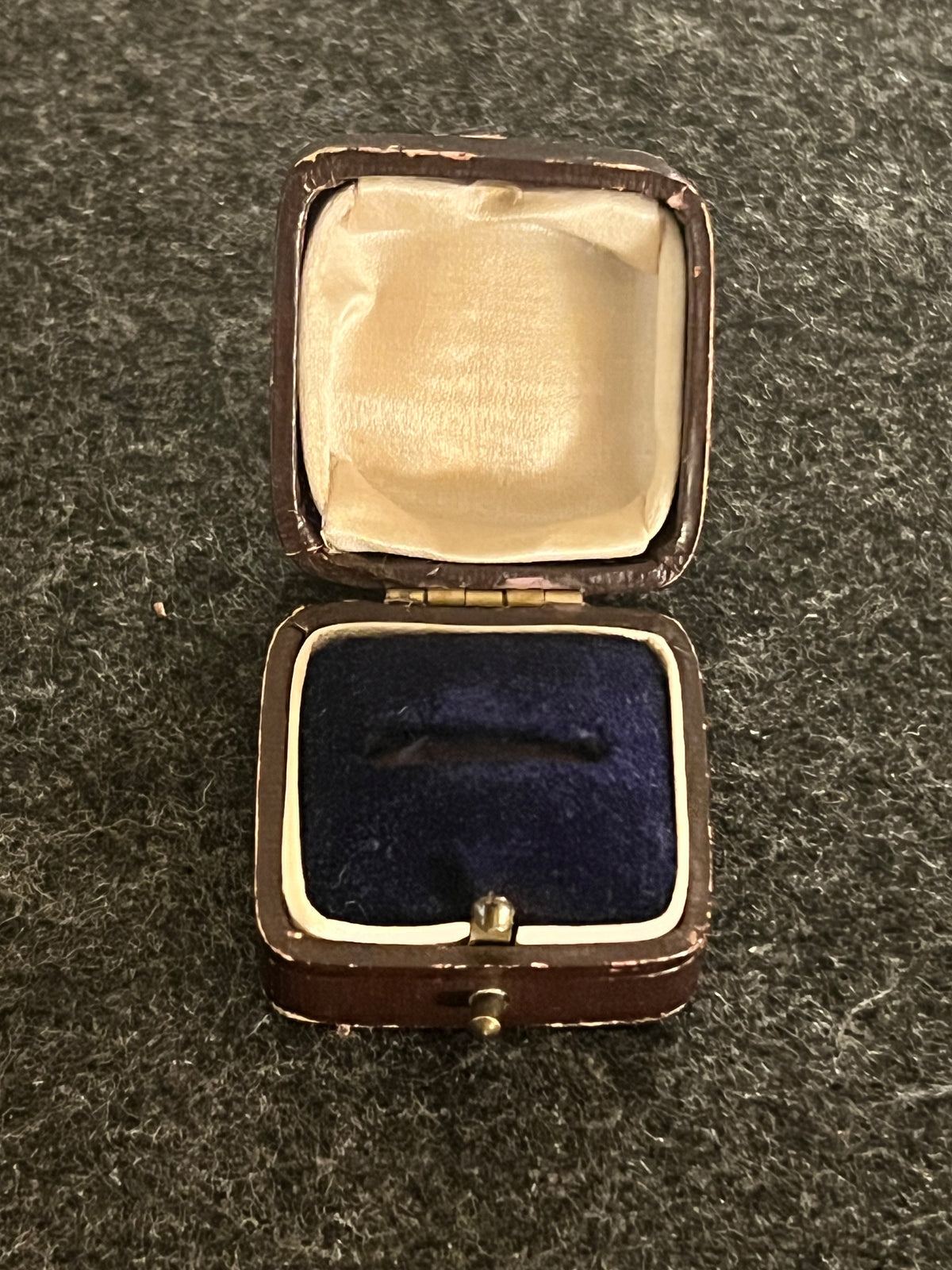 Antique Brown Leather Ring Box