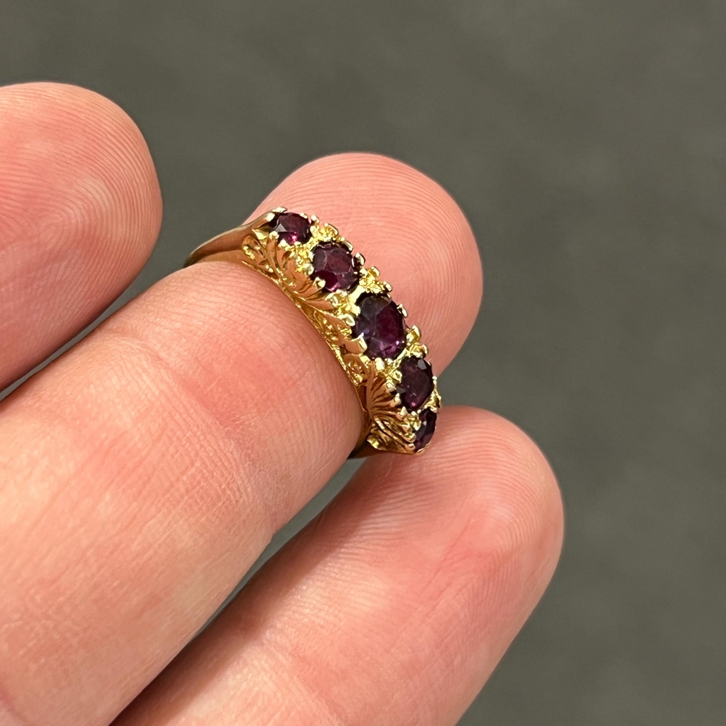 Vintage Garnet + 9ct Yellow Gold Five Stone Ring - Sz. 5.5