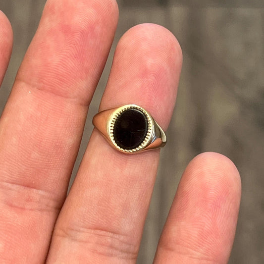 Vintage Black Onyx + 9ct Yellow Gold Mille Grain Signet Ring - Sz. 6