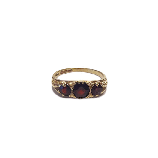 Vintage 9k Small Garnet Trio Dressing Ring - Size 6.25