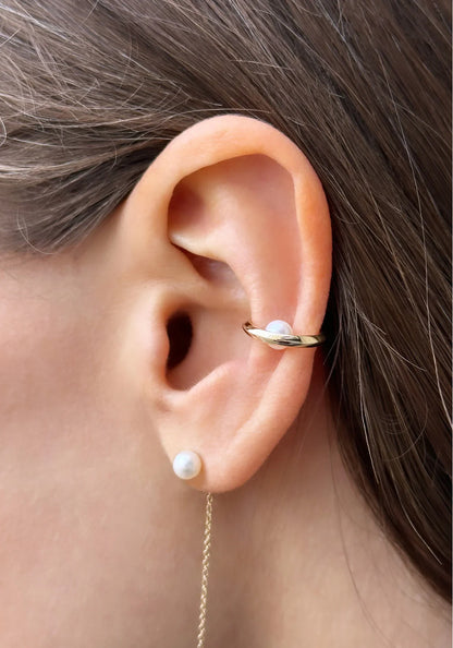 Luna Pearl Ear Cuff