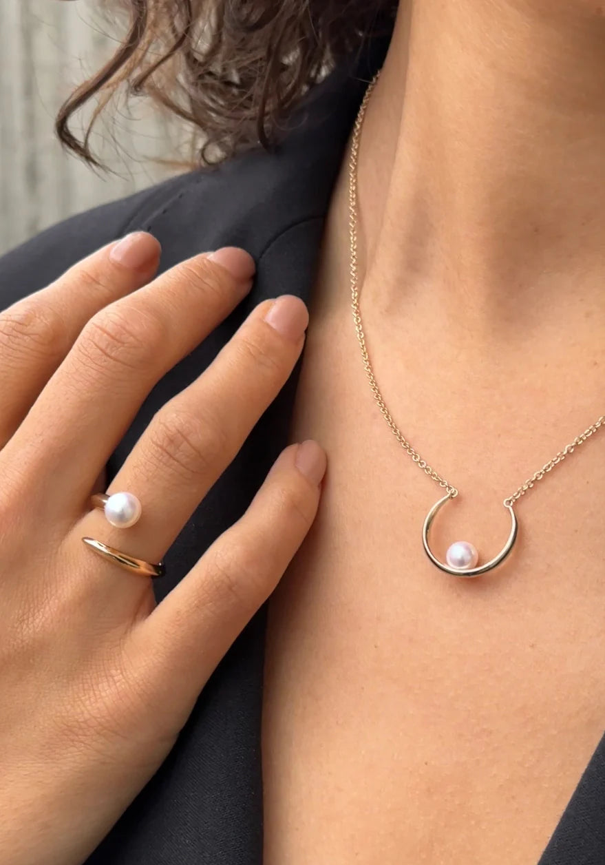 Luna Pearl Ring