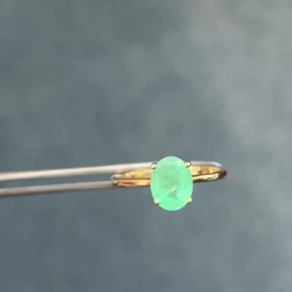 Estate Emerald + 9k Yellow Gold Solitaire Ring - Sz 8.5
