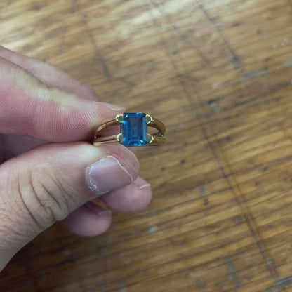 Vintage Blue Topaz + 9ct Yellow Gold Modern Ring - Sz. 9.5