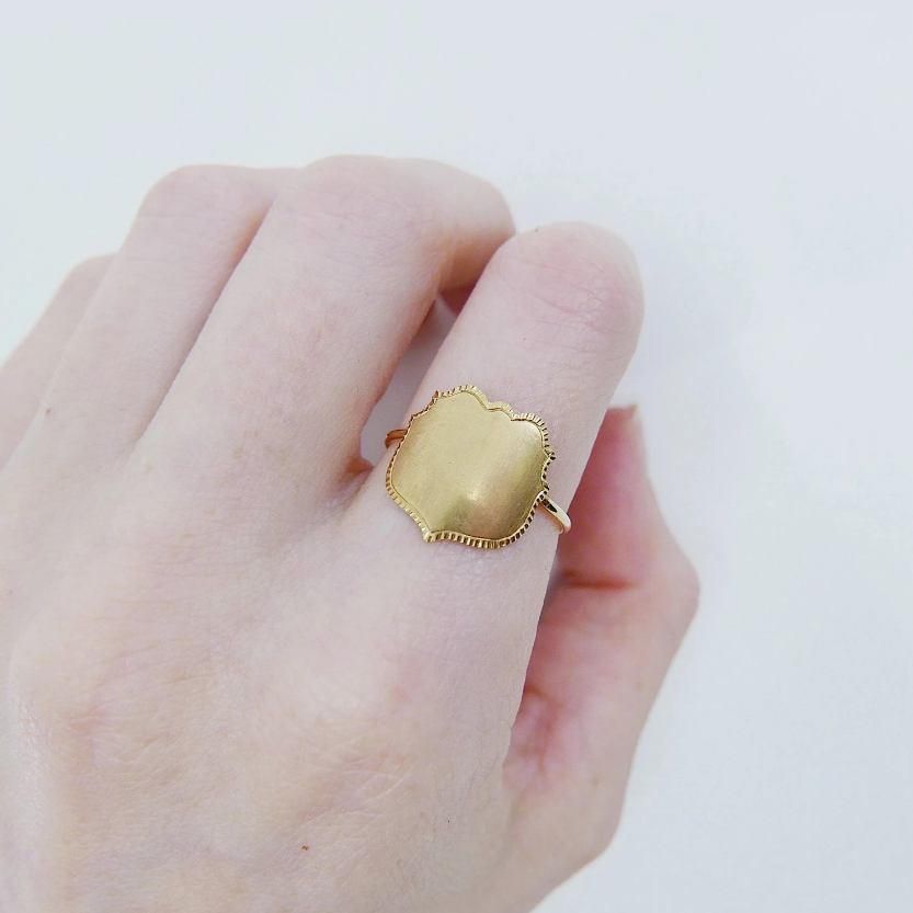 Crest Ring