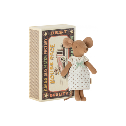 Big Sister Mouse in Matchbox - Nightgown
